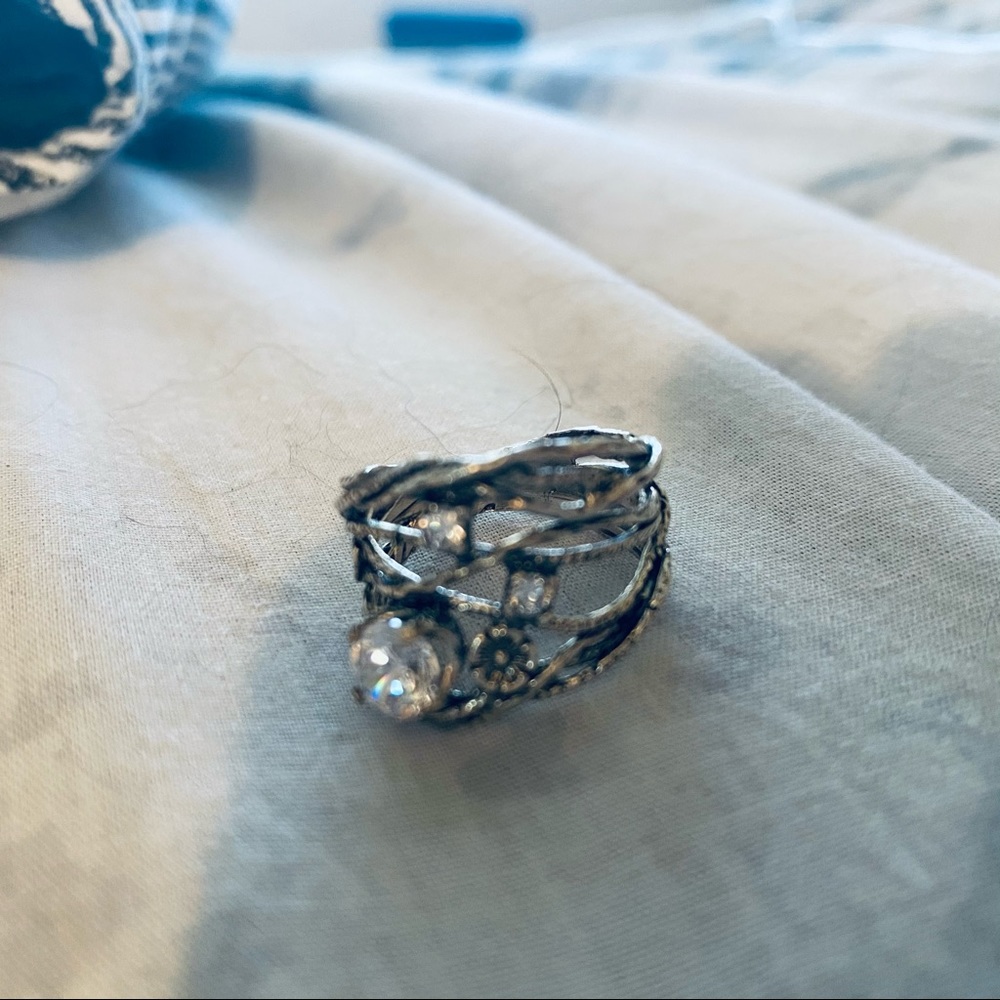 Silver ring - Picture 3 of 8